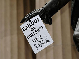 Americanos entienden el fraude de los rescates y protestan