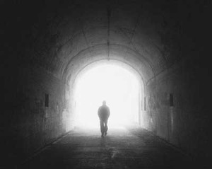 Una luz en el oscuro túnel