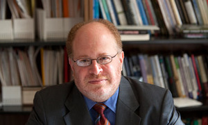 Reino Unido QE pierde su principal patrocinador