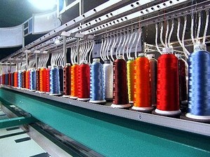 Empresas líderes de textiles, calzado y bebidas en Perú: ranking y cifras