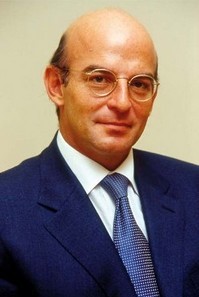 La banca está desatendiendo a las empresas: entrevista a José Ignacio Lluch