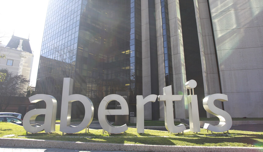 OPA de Atlantia sobre Abertis La OPA se hace con Abertis