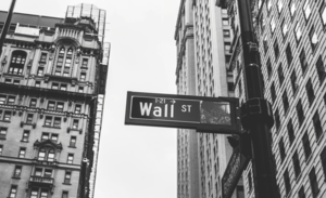 ¿Qué estudiar para ser gestor de fondos o analista financiero?
