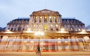 El agresivo Powell afecta a las acciones, 50 puntos base sobre la mesa para el Banco de Inglaterra.