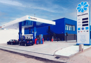 NOTICIAS EXPRÉSS - CEPSA compra Ballenoil y se introduce en el segmento de gasolineras "low-cost" (noviembre de 2023)