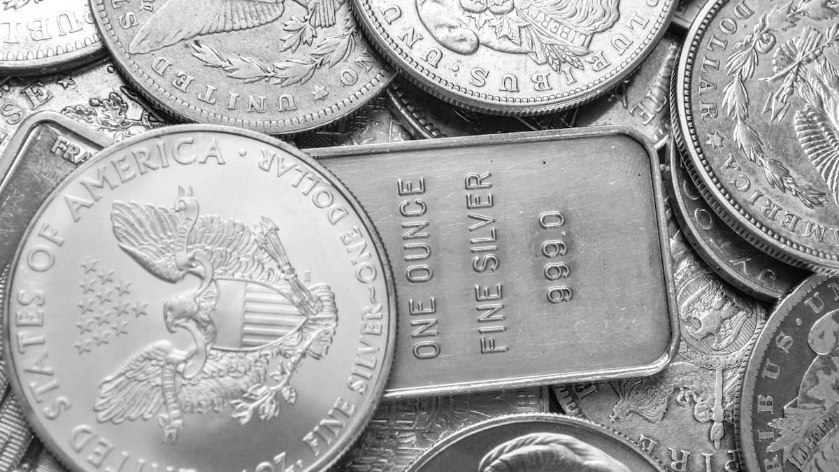 Cómo invertir en plata: opciones y consejos clave