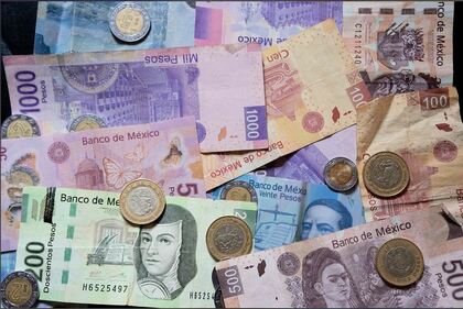 Deterioro Continuo del Peso Mexicano