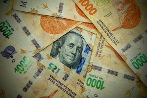 Comparativa entre CEDEARs de ETF y FCI