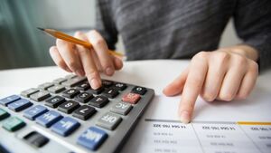 Cómo tributan las acciones y dividendos en Colombia