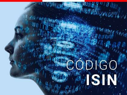 Perfil del rostro de una mujer con imágenes de código.