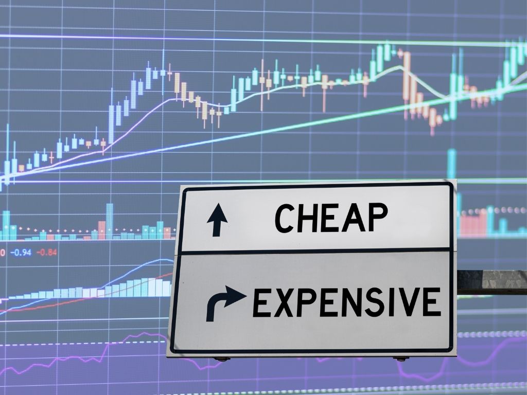 ¿Cómo puedo analizar una acción antes de comprarla?