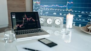 Futuro Spot-Quoted del S&P 500 (QSPX): ¿Qué es y cómo funciona?