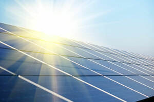 3 Compañías Solares con mucho recorrido, ante el Boom Verde Mundial...