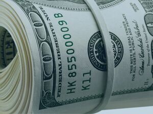 Dólar blue y dólar tarjeta hoy: cómo abren las cotizaciones este viernes 15 de agosto