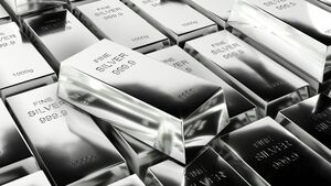 ¿Cómo invertir en plata? Acciones, ETFs y lingotes o monedas