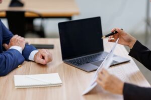 En opinión de Fisher Investments España, comprar lo que uno conoce puede acarrear problemas