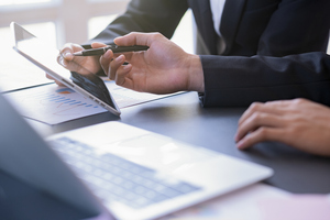 Consulta los informes de seguimiento de fondos como Renta 4 EEUU Acciones, Renta 4 Nexus o Renta 4 Megatendencias Consum