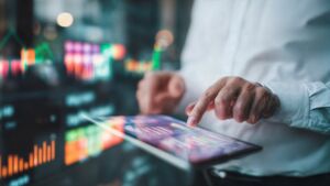 ¿Cómo se utilizan los indicadores momentum en trading?