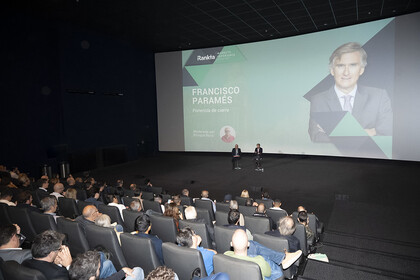 🎉 23 años impulsando decisiones financieras más informadas