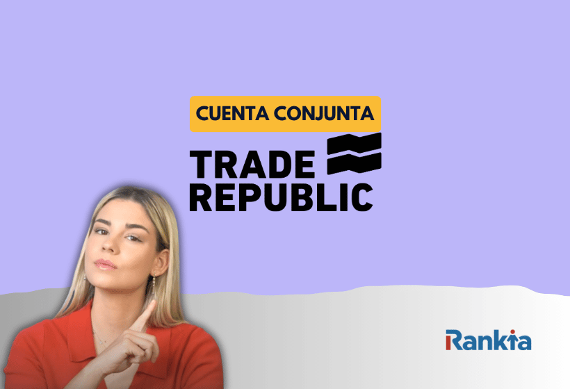 Mujer señalando el logo de Trade Republic junto al texto “Cuenta conjunta” sobre fondo morado.