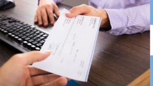 ¿Qué es un giro en descubierto en una cuenta bancaria?