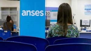 ¿Si cobro pensión no contributiva puedo cobrar asignación universal?