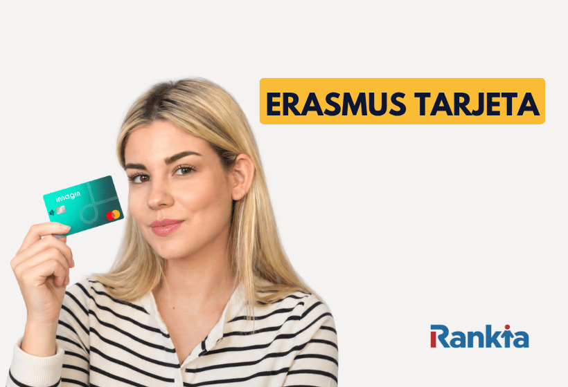 Imagen de portada: joven rubia sonriente sostiene una tarjeta imagin verde, fondo gris claro, etiqueta amarilla "Erasmus en 2026" a la derecha y logo de Rankia en la esquina inferior derecha.